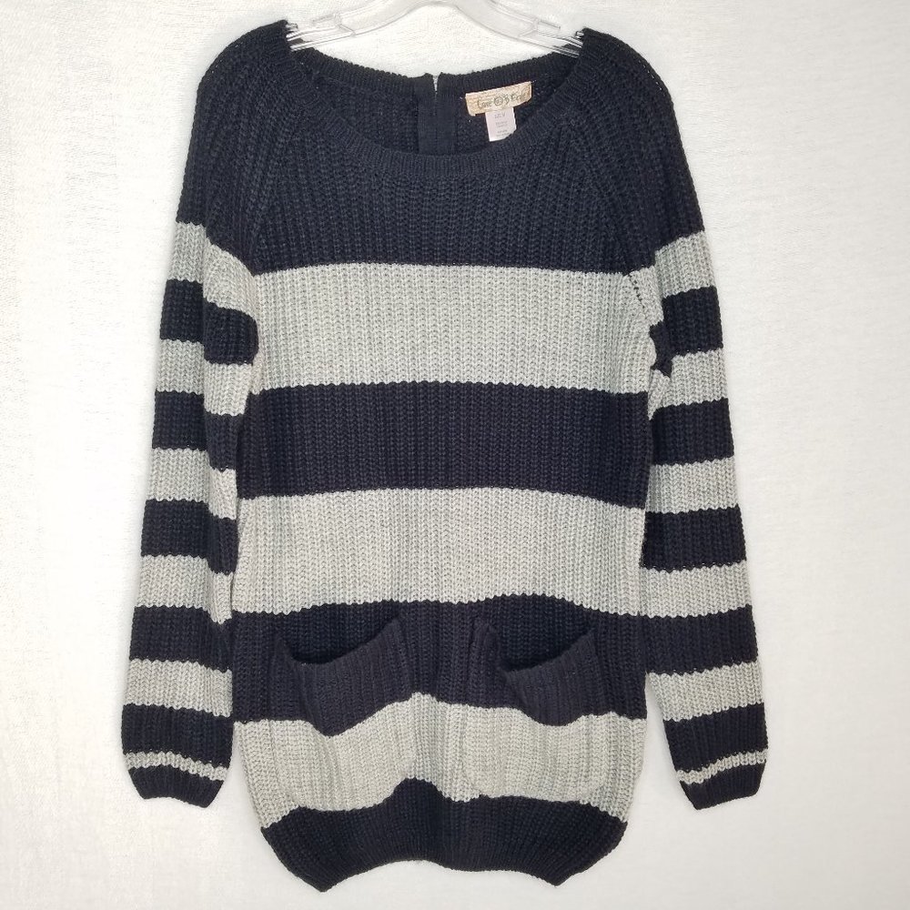 Love 2 B Free Sweater Striped Pockets